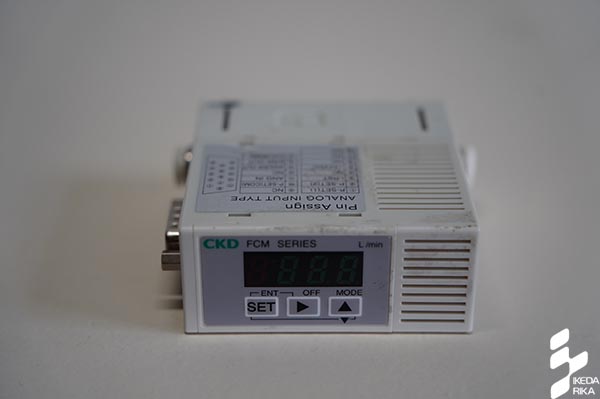 小形流量コントローラ　FCM